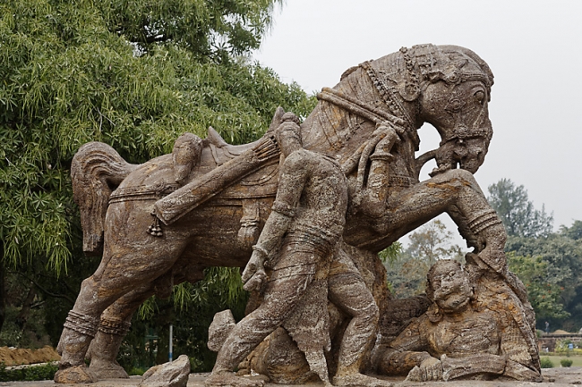 Konarak-Temple du soleil-064